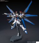BANDAI Figurka kolekcjonerska Bandai HGCE 1/144 ZGMF-X20A STRIKE FREEDOM GUNDAM BANDAI Figurka kolekcjonerska Bandai HGCE 1/144 ZGMF-X20A STRIKE FREEDOM GUNDAM