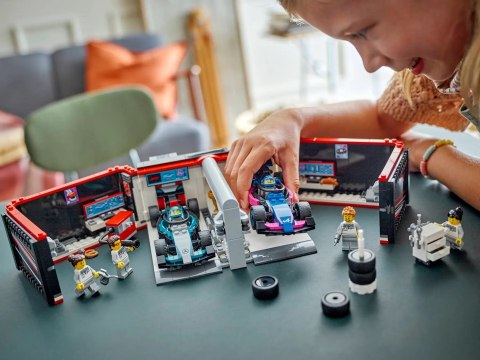 Lego LEGO CITY 60444 F1 Garaż i bolidy Mercedes-AMG i Alpine Lego LEGO CITY 60444 F1 Garaż i bolidy Mercedes-AMG i Alpine