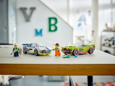 Lego LEGO City 60415 Pościg radiowozu za muscle carem Lego LEGO City 60415 Pościg radiowozu za muscle carem