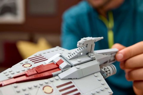 Lego LEGO STAR WARS 75404 Krążownik szturmowy typu Acclamator Lego LEGO STAR WARS 75404 Krążownik szturmowy typu Acclamator
