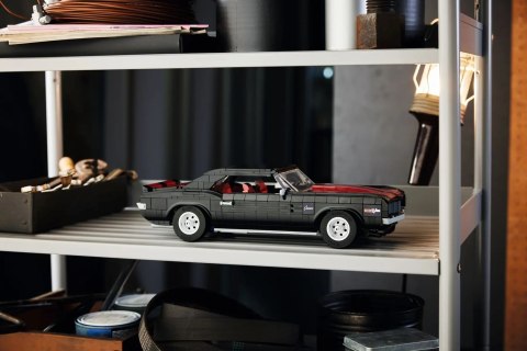 Lego LEGO Icons 10304 Chevrolet Camaro Z28 Lego LEGO Icons 10304 Chevrolet Camaro Z28