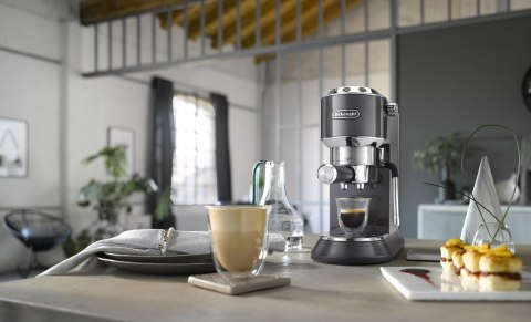 DeLonghi Ekspres do kawy DeLonghi EC885.GY (WYPRZEDAŻ) DeLonghi Ekspres do kawy DeLonghi EC885.GY (WYPRZEDAŻ)