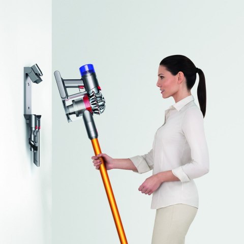 DYSON Odkurzacz DYSON V8 (WYPRZEDAŻ) DYSON Odkurzacz DYSON V8 (WYPRZEDAŻ)