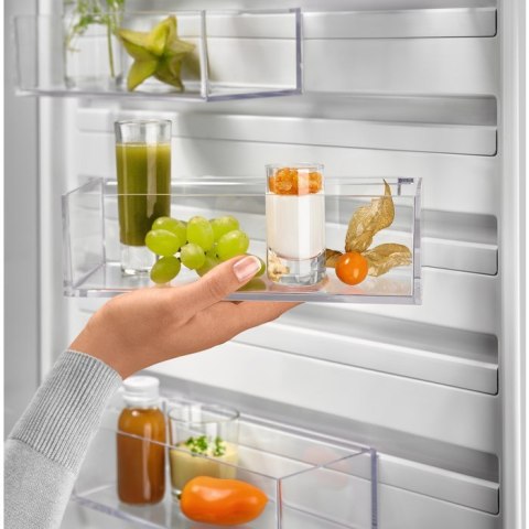 Chłodziarko-zamrażarka ELECTROLUX LNC7ME32X3 Chłodziarko-zamrażarka ELECTROLUX LNC7ME32X3