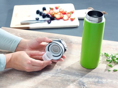 LEIFHEIT Kubek termiczny Flip 600 ml, kiwi 3277 LEIFHEIT LEIFHEIT Kubek termiczny Flip 600 ml, kiwi 3277 LEIFHEIT