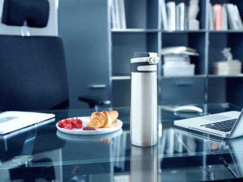 LEIFHEIT Kubek termiczny Flip 600 ml, srebrny 3272 LEIFHEIT LEIFHEIT Kubek termiczny Flip 600 ml, srebrny 3272 LEIFHEIT