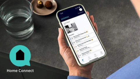 Siemens Ekspres ciśnieniowy Siemens TP713RO9 EQ700 (czarny; 19 barów)