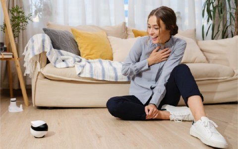 Enabot Robot AI ENABOT Ebo SE Biało-czarny Enabot Robot AI ENABOT Ebo SE Biało-czarny