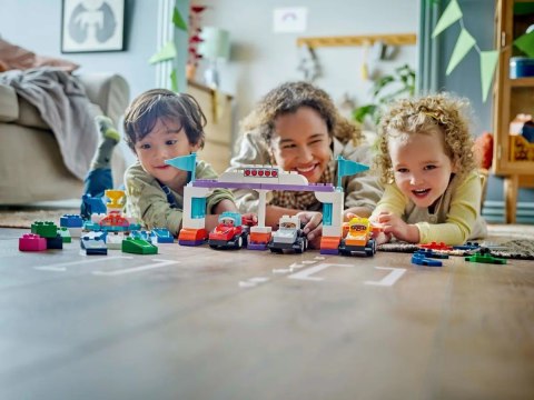 Lego LEGO DUPLO TOWN 10445 Bolidy i kierowcy F1