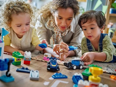 Lego LEGO DUPLO TOWN 10445 Bolidy i kierowcy F1