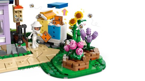 Lego LEGO FRIENDS 42669 Dom pszczelarzy i kwiatowy ogród
