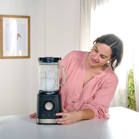 Blender kielichowy Black+Decker BXJB2000E 2000W Blender kielichowy Black+Decker BXJB2000E 2000W