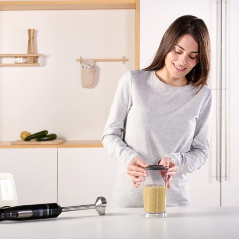 Blender ręczny Black+Decker BXHB800E (800W) Blender ręczny Black+Decker BXHB800E (800W)