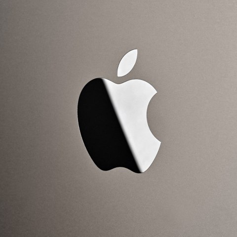 Apple Apple 15.3-inch MacBook Air: Apple M4 chip with 10-core CPU and 10-core GPU, 24GB, 512GB SSD - Starlight Apple Apple 15.3-inch MacBook Air: Apple M4 chip with 10-core CPU and 10-core GPU, 24GB, 512GB SSD - Starlight