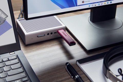 Kingston KINGSTON 1TB DataTraveler Max Type-A 1000R/900W Kingston KINGSTON 1TB DataTraveler Max Type-A 1000R/900W