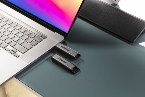 Kingston KINGSTON FLASH 1TB Max 1000R/900W USB 3.2 DataTrave Kingston KINGSTON FLASH 1TB Max 1000R/900W USB 3.2 DataTrave