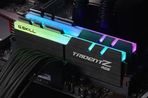 G.SKILL Zestaw pamięci G.SKILL TridentZ RGB F4-3600C18D-16GTZRX (DDR4; 2 x 8 GB; 3600 MHz; CL18) G.SKILL Zestaw pamięci G.SKILL TridentZ RGB F4-3600C18D-16GTZRX (DDR4; 2 x 8 GB; 3600 MHz; CL18)