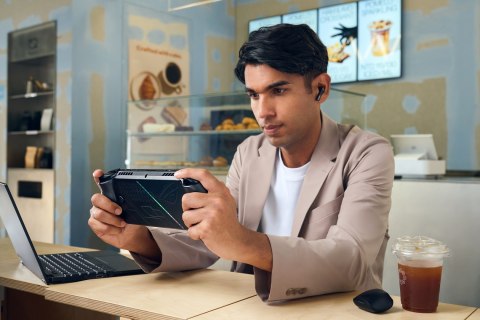 ASUS ASUS ROG Ally X RC73XA-NH011W Ryzen AI Z2 Extreme 7.0"FHD Touch 120Hz IPS-level 500nits Glossy 24GB LPDDR5X SSD1TB Radeon Graphi