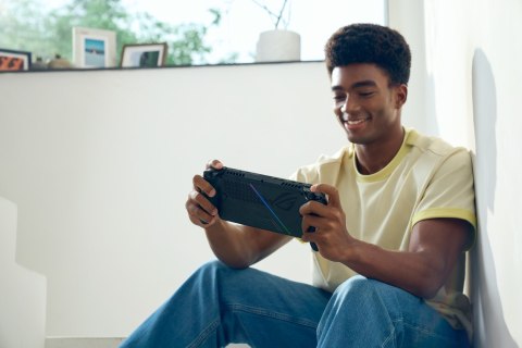 ASUS ASUS ROG Ally X RC73XA-NH011W Ryzen AI Z2 Extreme 7.0"FHD Touch 120Hz IPS-level 500nits Glossy 24GB LPDDR5X SSD1TB Radeon Graphi