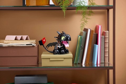 Lego LEGO Icons 10375 Icons Jak wytresować smoka: Szczerbatek