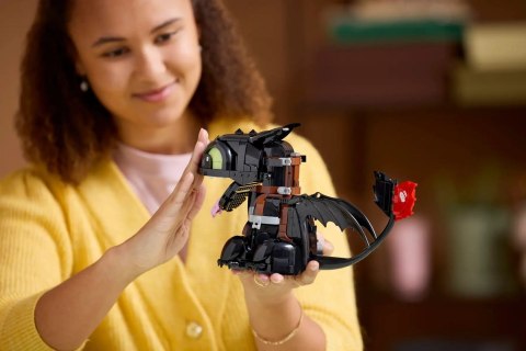 Lego LEGO Icons 10375 Icons Jak wytresować smoka: Szczerbatek