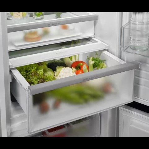 Electrolux Chłodziarko-zamrażarka ELECTROLUX ENC8MD18S (WYPRZEDAŻ)