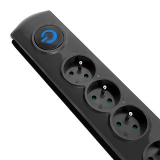 Qoltec Listwa zasilająca Qoltec 50104 (1,5m; kolor czarny)