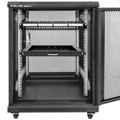 Qoltec QOLTEC PATCH PANEL DO SZAF RACK 19" | 24 PORTY | 1U | UTP | CZARNY