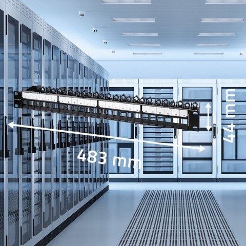 Qoltec QOLTEC PATCH PANEL DO SZAF RACK 19" | 24 PORTY | 1U | UTP | CZARNY