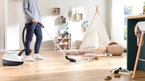 BOSCH Odkurzacz workowy Bosch Series 4 BGB41HYG1H (600W ; biały)