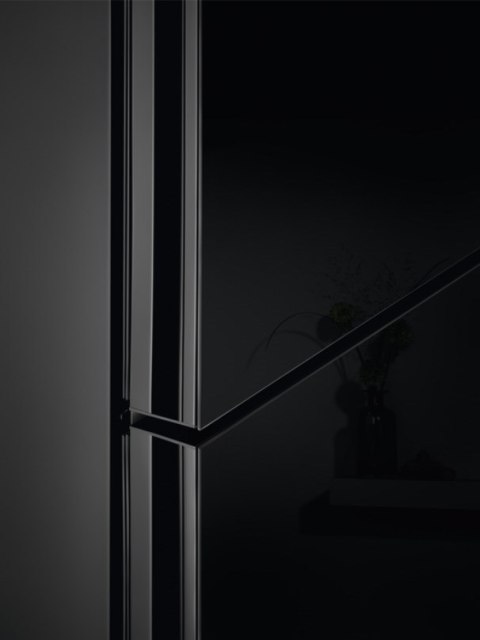 Electrolux Chłodziarko-zamrażarka ELECTROLUX LNT7ME36K2