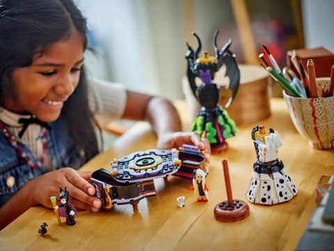 Lego LEGO DISNEY CLASSIC 43262 Suknie Diaboliny i Cruelli de Mon