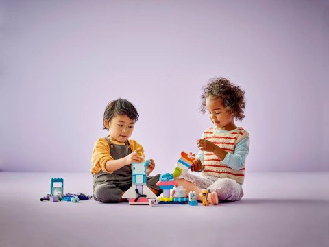 Lego LEGO DUPLO 10422 Przygoda w promie kosmicznym 3 w 1