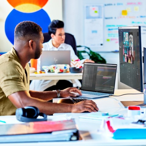 Hewlett-Packard HP Studio G11 Ultra 7 165H 16.0''WUXGA IPS 400nits AG 64GB DDR5 5600 SSD2TB RTX3000_8GB Cam720p 86Wh W11Pro 3Y OnSite