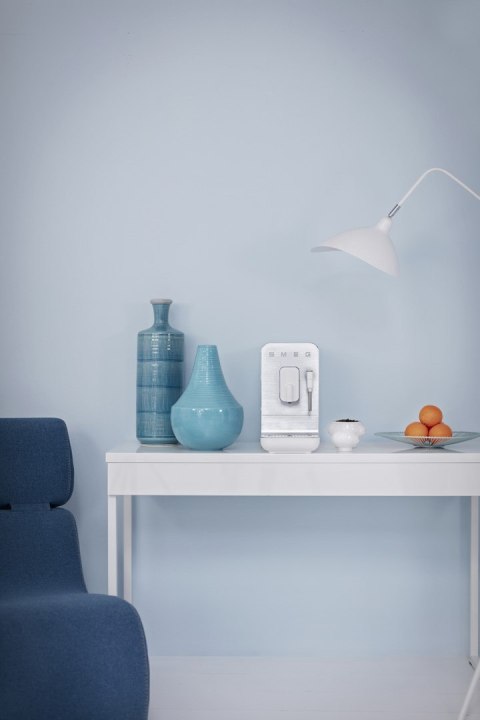 SMEG Ekspres ciśnieniowy SMEG BCC12WHMEU