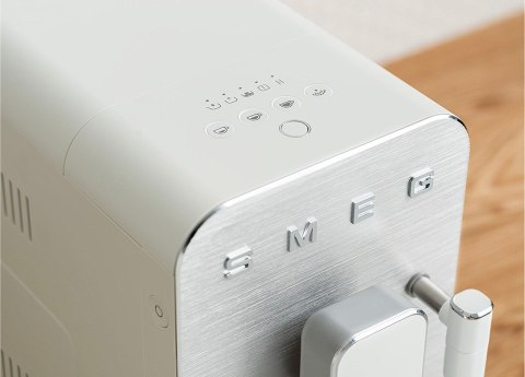 SMEG Ekspres ciśnieniowy SMEG BCC12WHMEU