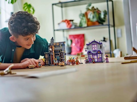 Lego LEGO Harry Potter 76439 Sklepy Ollivandera i Madame Malkin