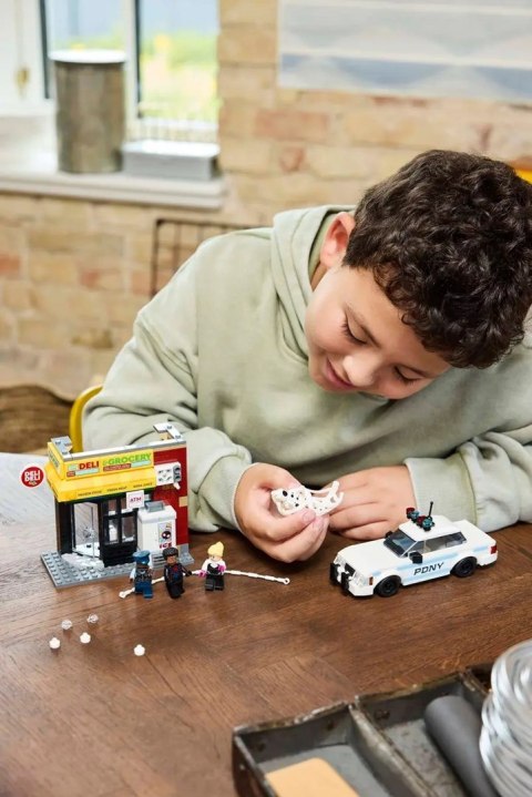 Lego LEGO MARVEL SUPER HEROES 76311 Miles Morales kontra Spot