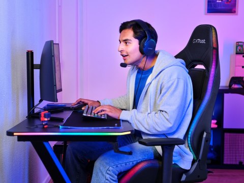Trust Fotel gamingowy TRUST GXT719 RUYA RGB czarne (25185)