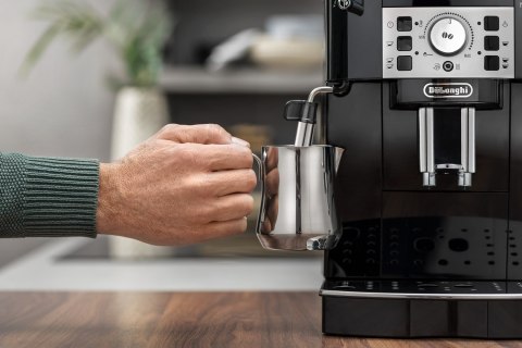 DeLonghi Ekspres ciśnieniowy DeLonghi ECAM 21.110.B