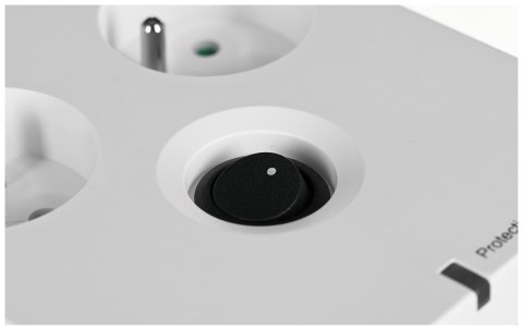 EATON Listwa przeciwprzepięciowa EATON PB6UF (6 x UTE; 10 A; kolor biały)