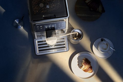 WMF Ekspres ciśnieniowy Perfection 660 CP813D10 WMF (WYPRZEDAŻ)