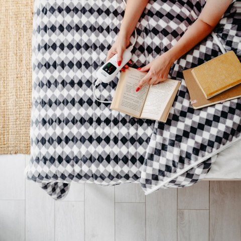 Adler Elektryczny koc nakładany CAMRY CR 7442