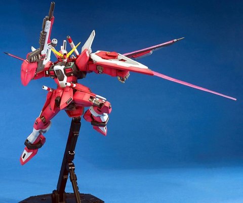 BANDAI MG 1/100 ZGMF-19A INFINITE JUSTICE GUNDAM