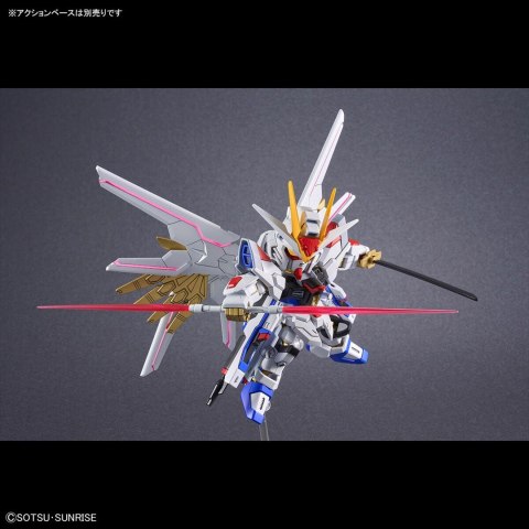 BANDAI SDCS MIGHTY STRIKE FREEDOM GUNDAM