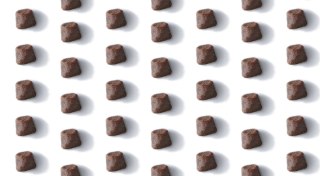 JOHN DOG John Dog Chapsy z wołowiny szwajcarskiej 70% 100g