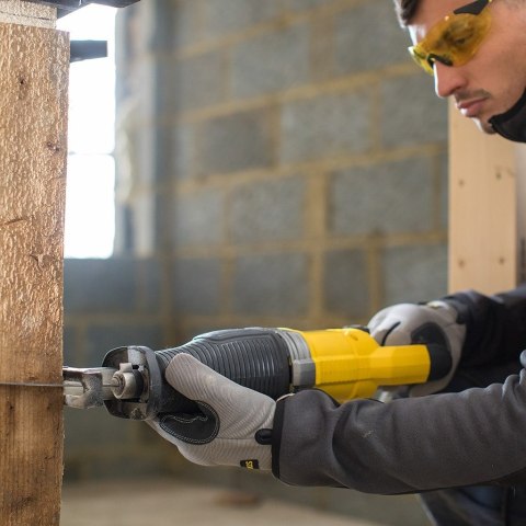 STANLEY Piła szablasta 900W FME360 Stanley (WYPRZEDAŻ)