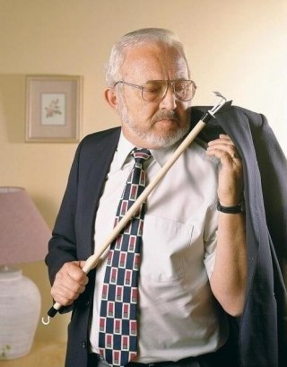 SUNDO Przyrząd do zakładania ubrań 69cm