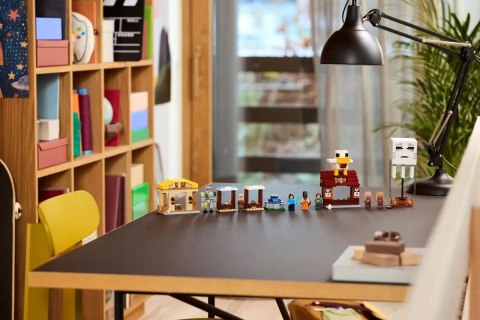 Lego LEGO Minecraft 21273 Atak balonowego Ghasta na wioskę (WYPRZEDAŻ)