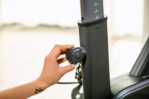 OVICX Rower stacjonarny, magnetyczny OVICX Q200X z ekranem dotykowym 15,6" TFT, WIFI bluetooth&app (WYPRZEDAŻ)